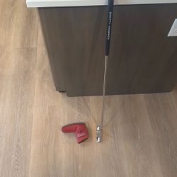 Scotty Cameron Special Select Newport