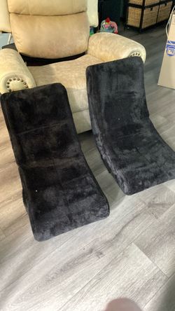 2 toddler gaming chairs