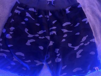Bape camouflage shorts ( size XL ) ( Bathing Ape brand )