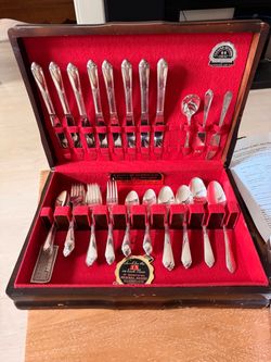 Rogers & Bro. Reinforced Plate Original Rogers Silverplate Flatware Set