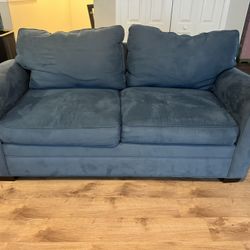 Rooms To Go Cindy Crawford Sleeper Loveseat 