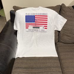 Size XL, Pearl Harbor Remembered Vintage T-Shirt.