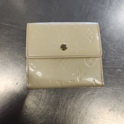 LV Wallet