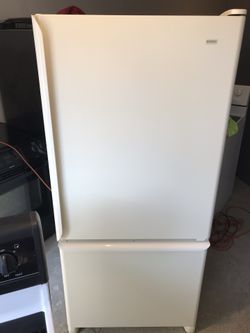 Refrigerator for $220 text me if interested