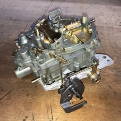 4-barrel carburetor Quadrajet 