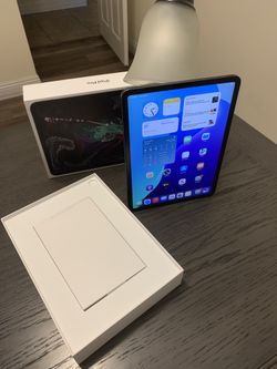 iPad Pro 11 inch WiFi ONLY with IOS 26.2 