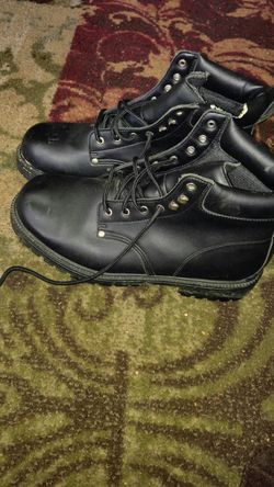 Rugged outback boots size 13W