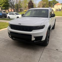 2023 Jeep Grand Cherokee L Altitude 