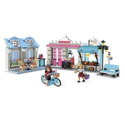 American Girl Mega Construx Graces Day in Paris