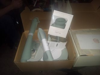 baby food storage kit and baby food items moonkie