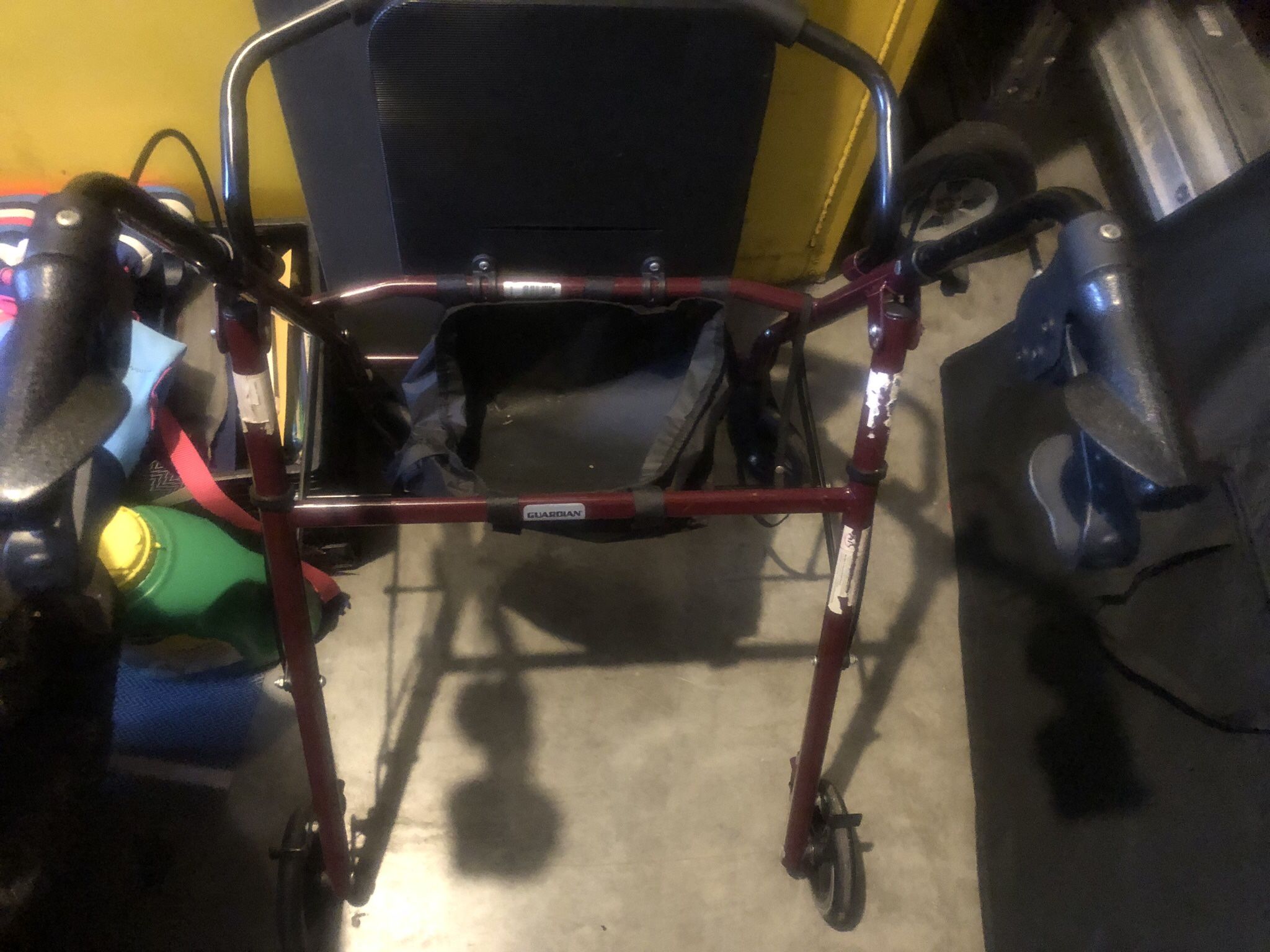 4 Wheeled Walker With Brake