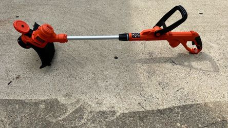 BLACK AND DECKER ELECTRIC STRING TRIMMER