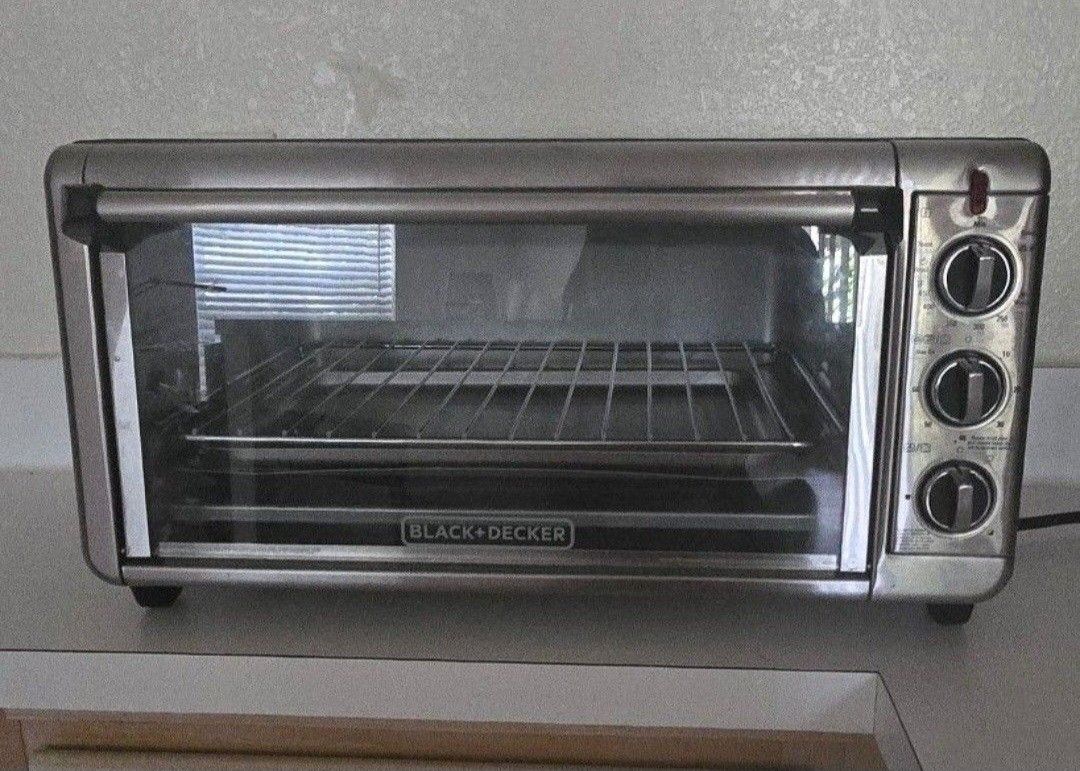 BLACK AND DECKER TOASTER OVEN
