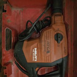 Hilti te70atc rotary hammer
