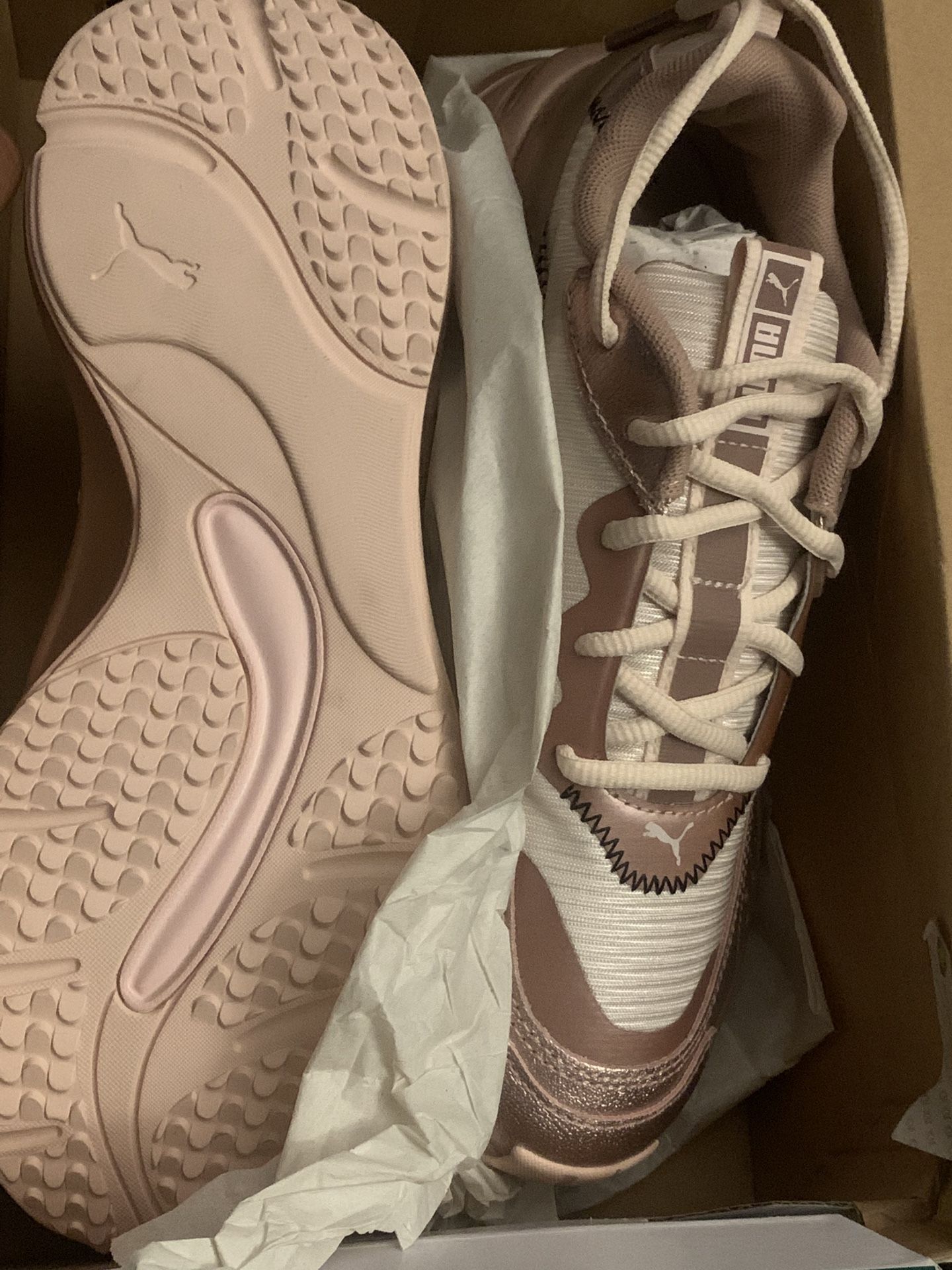 Tennis Shoes Puma