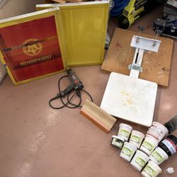 T-Shirt Screen Printing Press and Frames