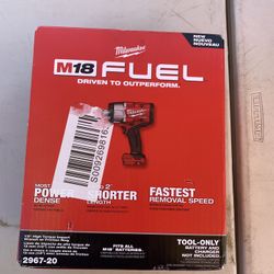 M18 Fuel 1/2 Impact Wrench 