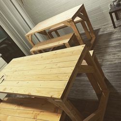 STUDDSTYLE wooden Table