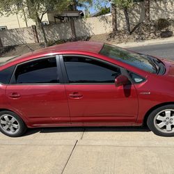 2007 TOYOTA PRIUS HYBRID   smogged & Registered. $2400 obo