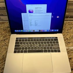 2016 MacBook Pro 15” 16GB Ram 256GB SSD