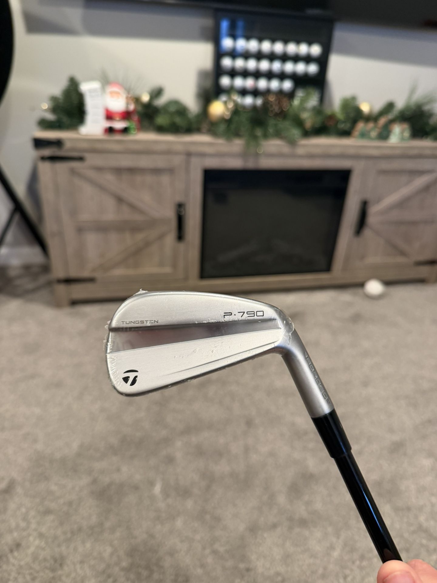 Taylormade P790 4 Iron RH NEW