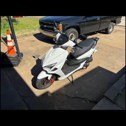 2021 Freedom Lightning 150
