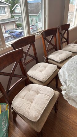 4 Dining chairs