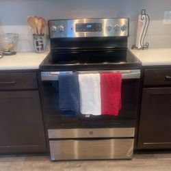 GE Electric Stove $200