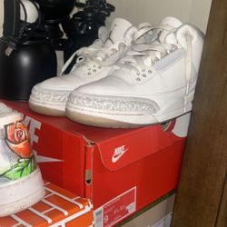 Air Jordan 3s