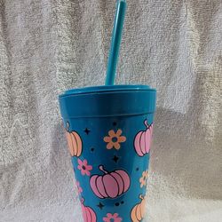 Pumpkin Design 15 0z Cup With Lid And Straw (New)