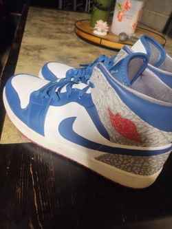 men Jordan 1 true blue