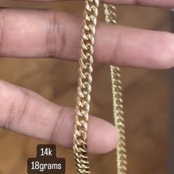 Miami Link Cuban Chain 