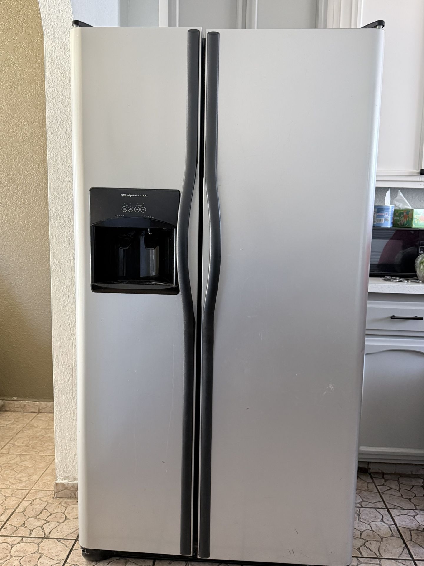Frigidaire Refrigerator