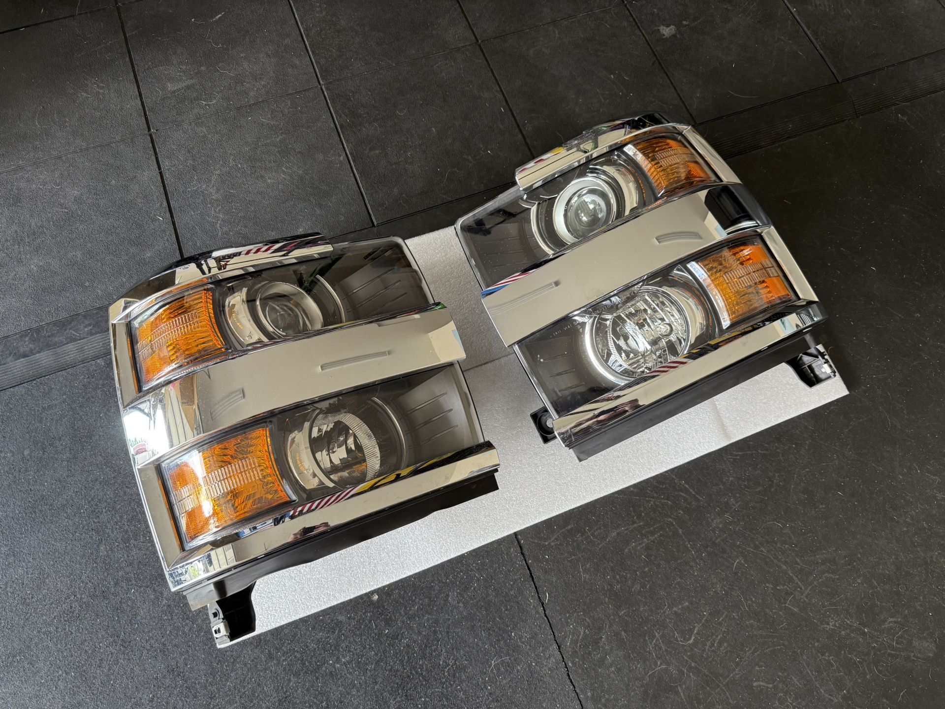 GM Genuine 2015-2019 Chevrolet 2500/3500 Headlights