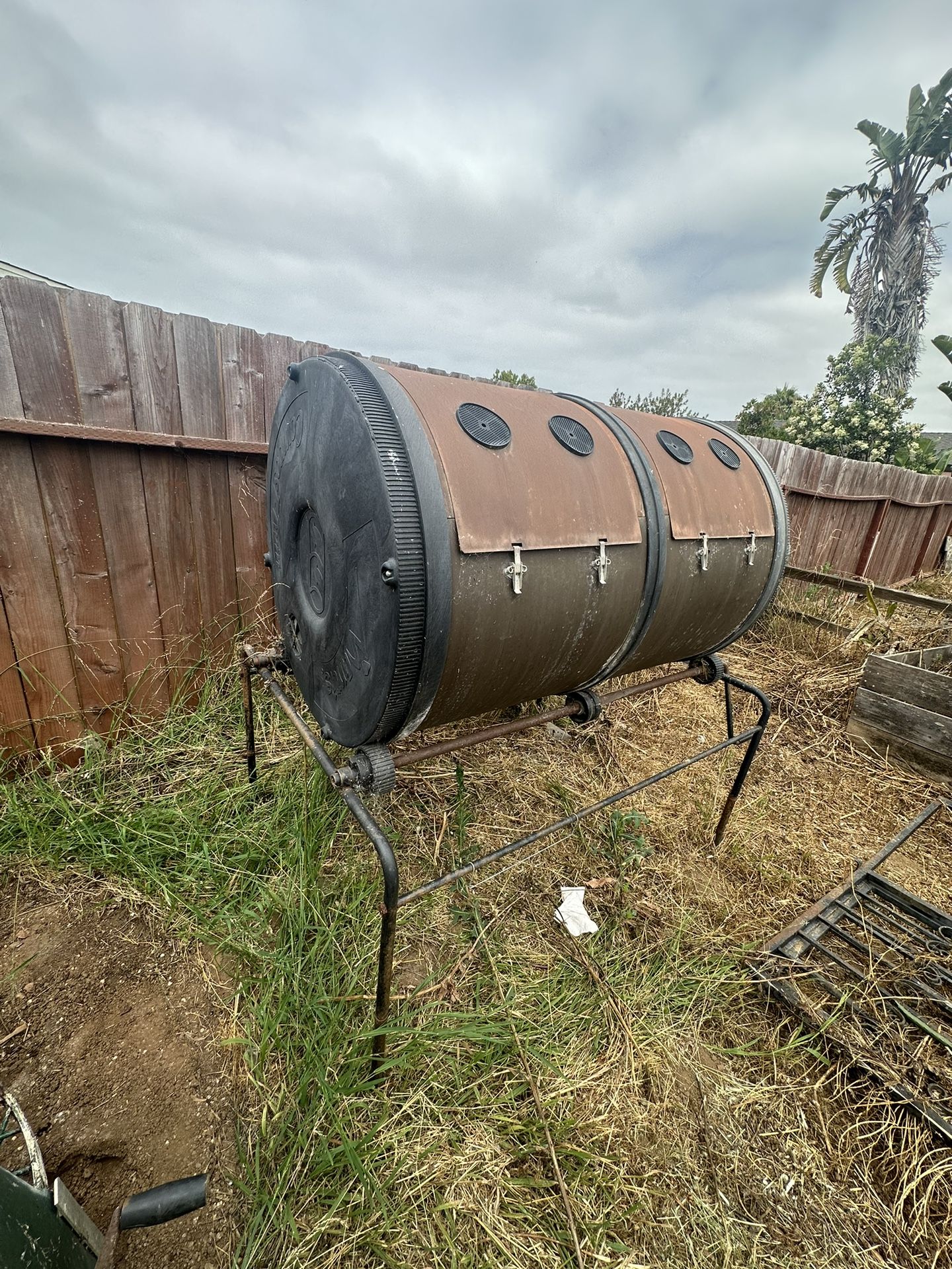 2 Free Compost Machines