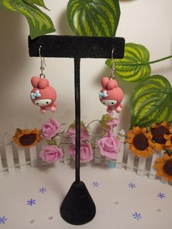 MY MELODY EARRINGS
