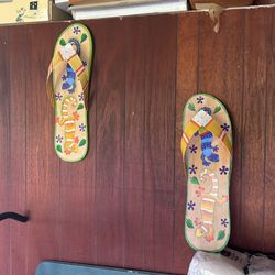 Sandals Wood Tin Decor