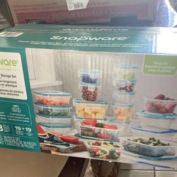 Food storage containers 