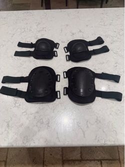 4-Piece Knee & Elbow Pad Set – Great Condition