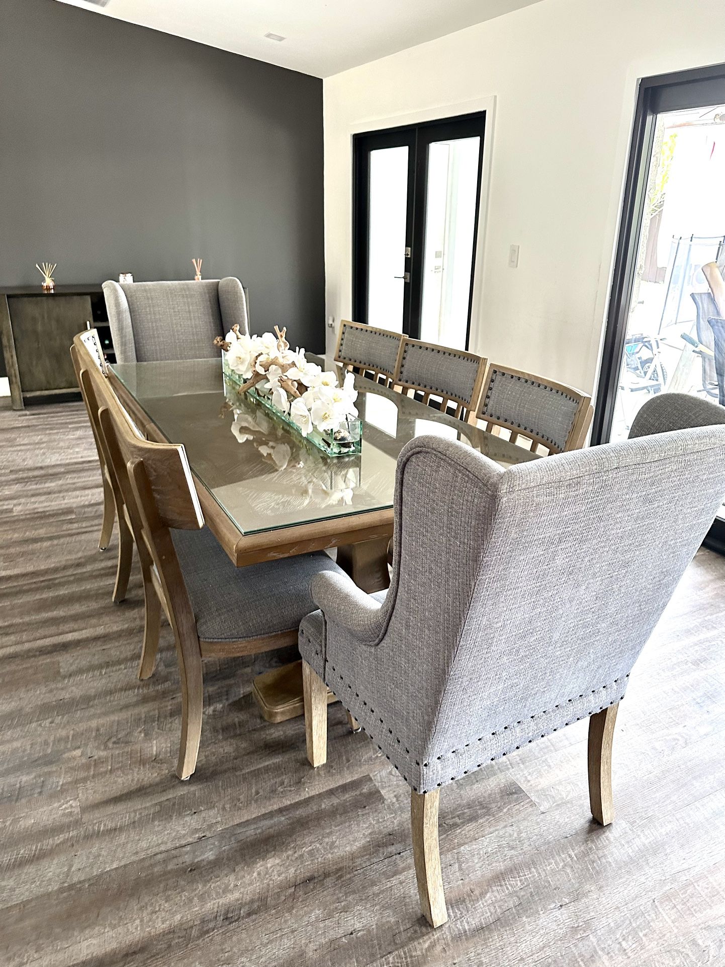 8 Seat Dining Room Set for Sale in Miami, FL - OfferUp