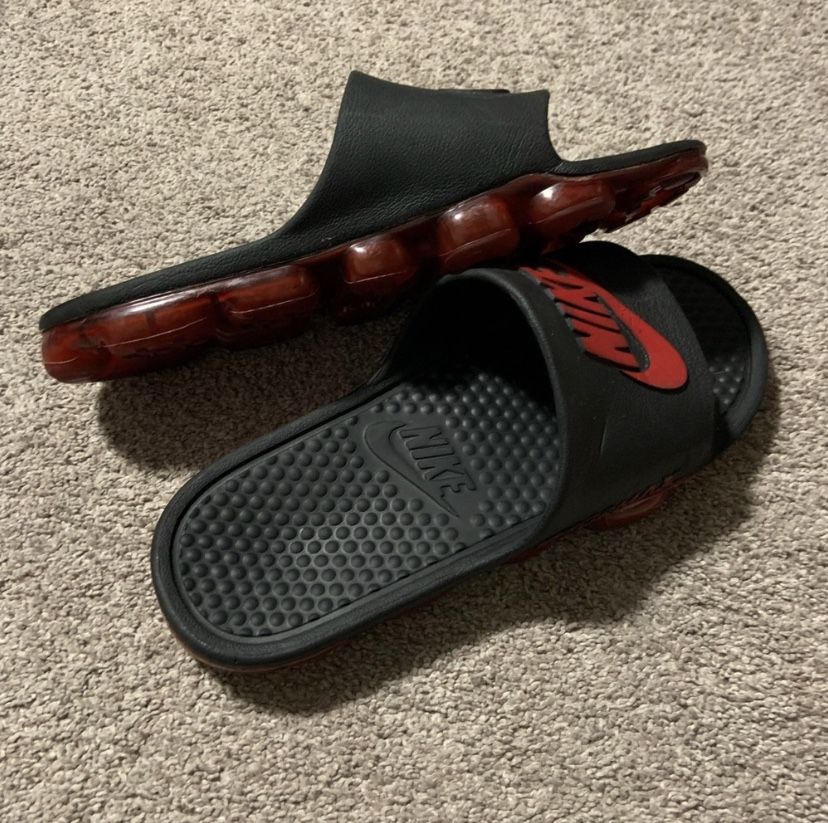 Nike Vapormax slides RARE limited edition sold out everywhere can’t get em size 9