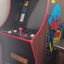 1up Pac Man Arcade Game