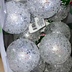 Sparkling Large Round Ornaments 