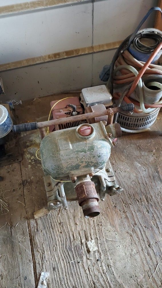 Pump - Gas Powered 2" Trash Pump