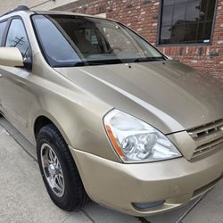 2008 KIA Sedona