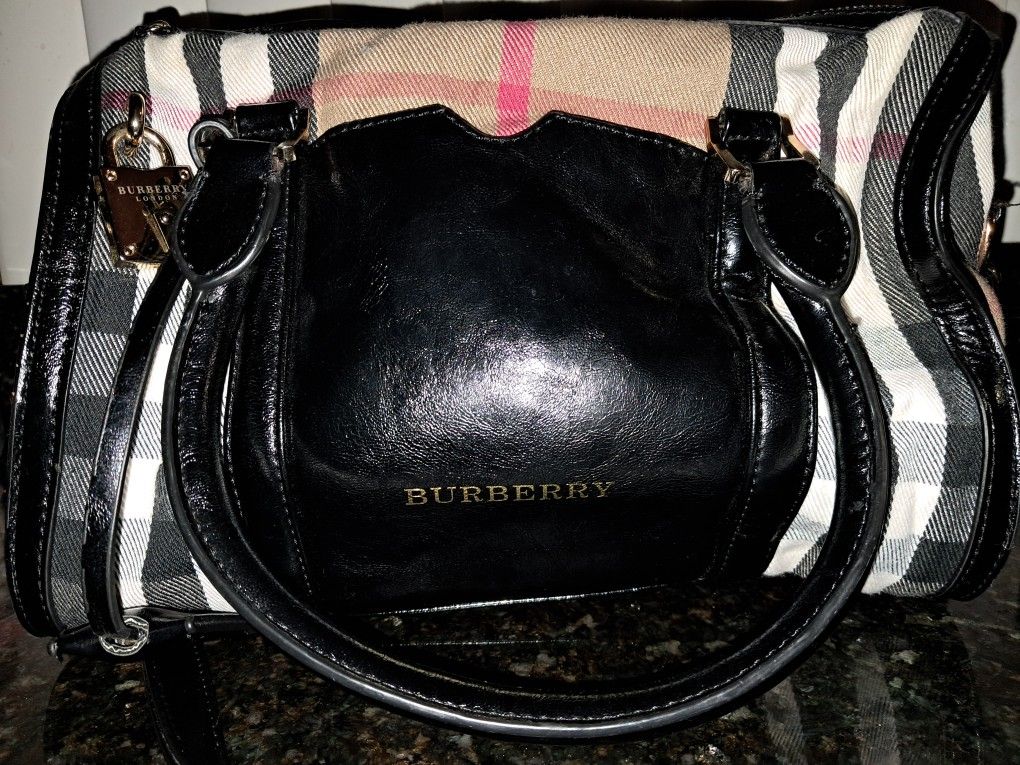 Burberry Purse