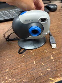 Logitech ClickSmart 310 Webcam + Digital Camera - Retro Y2K / VGA