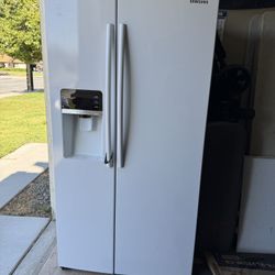 Samsung RSG307AAWP Refrigerator