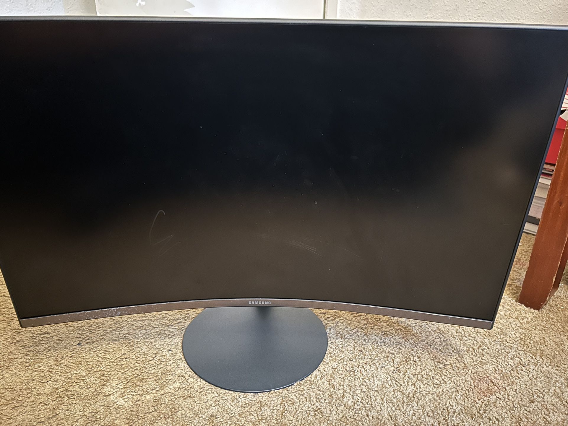 Samsung  T55 Series 1000r Curved Monitor 
