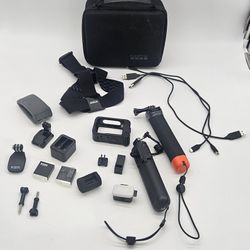 GoPro Hero 11 - Adventire Kit | Accesorios